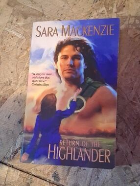 Sara Mackenzie "Return of the Highlander" Paperback